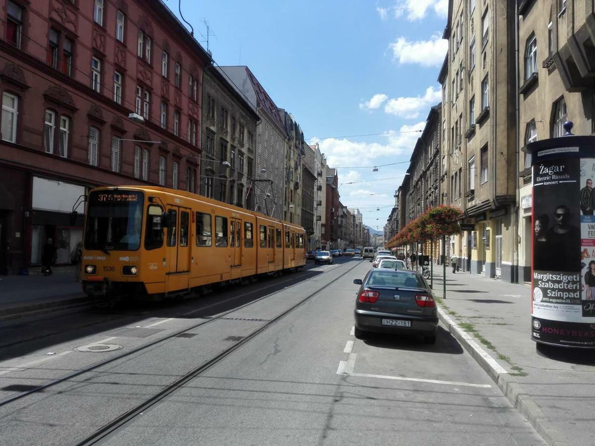 Minion & Snoopy Apartman Budapeste Exterior foto